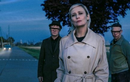 HOOVERPHONIC + Frizzy P & Mr Cole