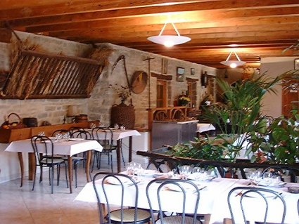 photo RESTAURANT AUBERGE LES GRANGES DU LIEGE-2