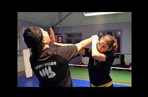 BESANCON FULL SELF DEFENSE - BOXE