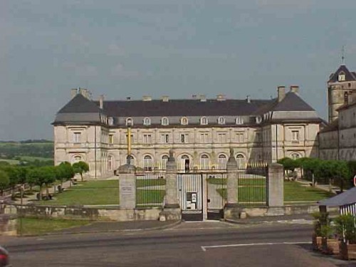 CHâTEAU DE CHAMPLITTE