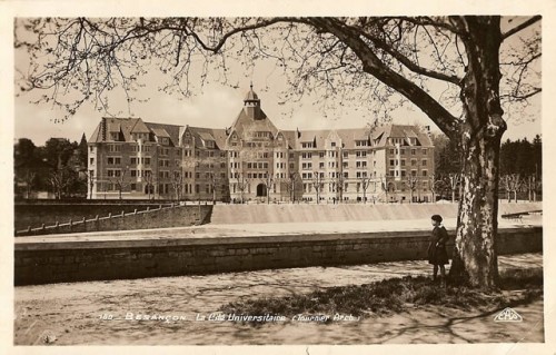 CITé UNIVERSITAIRE